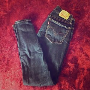 Levi Navy Skinny jeans